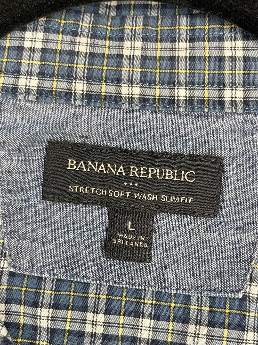 Banana Republic Men's Navy and White Plaid Button-Down Shirt